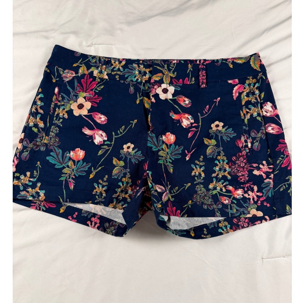 Floral Navy Women’s Stretch Shorts